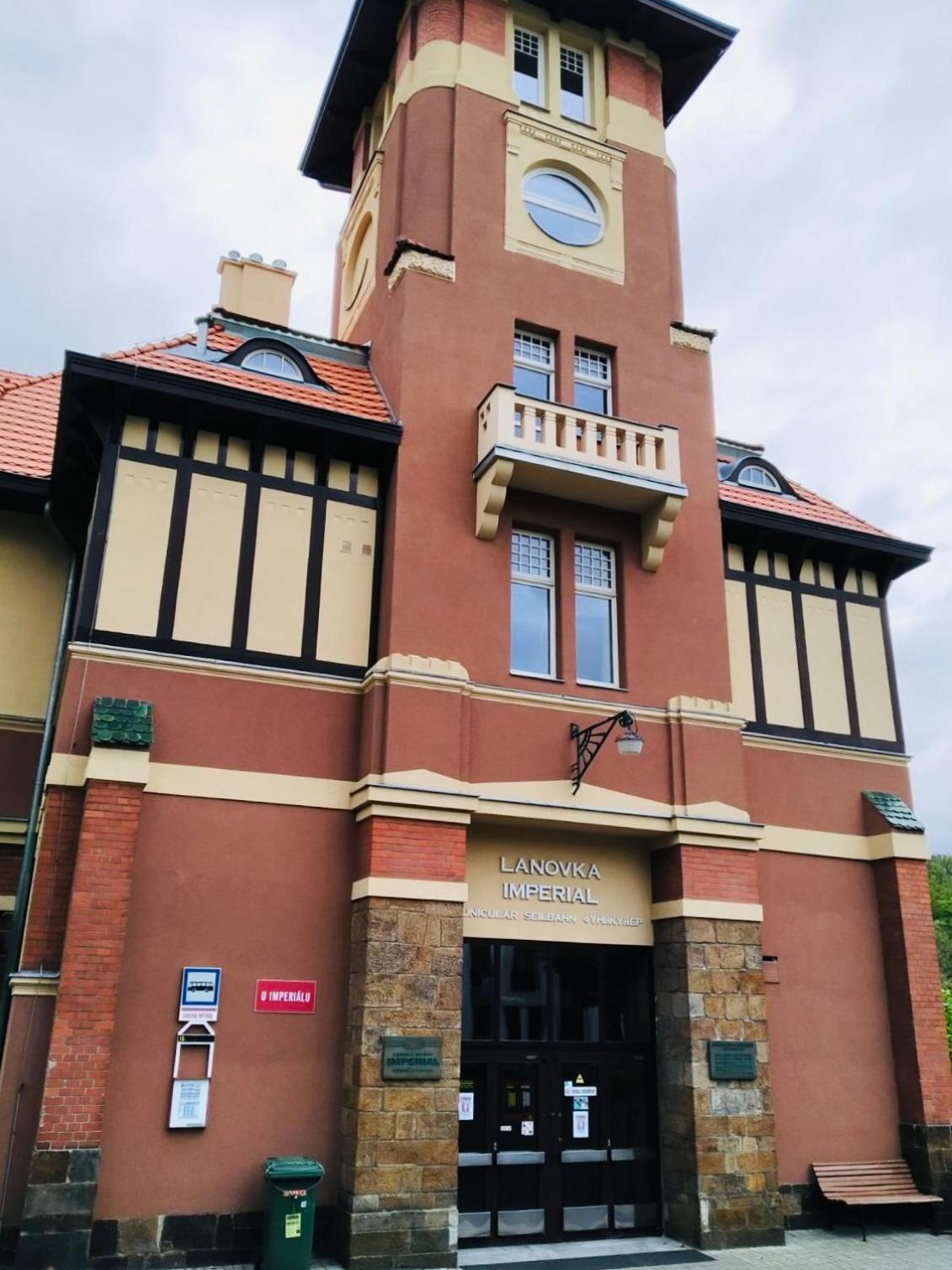 Artflora Kv Premium Karlovy Vary Exterior foto